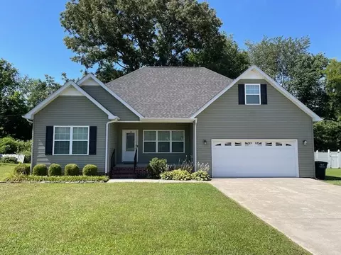 108 Woodridge Dr, Tullahoma, TN 37388