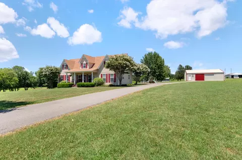 130 Barry Ln, Summertown, TN 38483