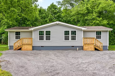 1240 Greenfield Dr, Clarksville, TN 37040