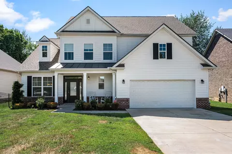 5246 Starnes Dr, Murfreesboro, TN 37128