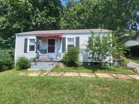 1019 Ridgecrest Dr, Clarksville, TN 37040
