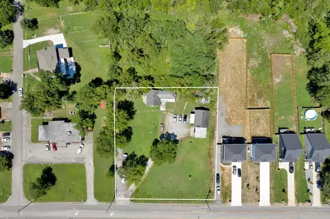 426 Larkin Springs Rd, Madison, TN 37115 photo 2