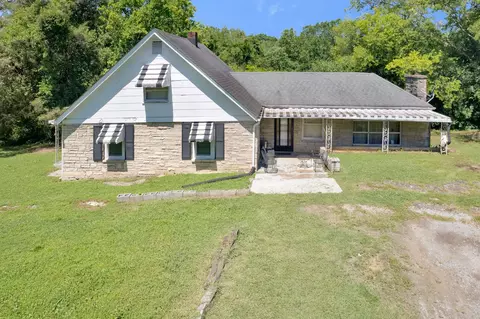 1228 Larkin Spring Rd, Madison, TN 37115