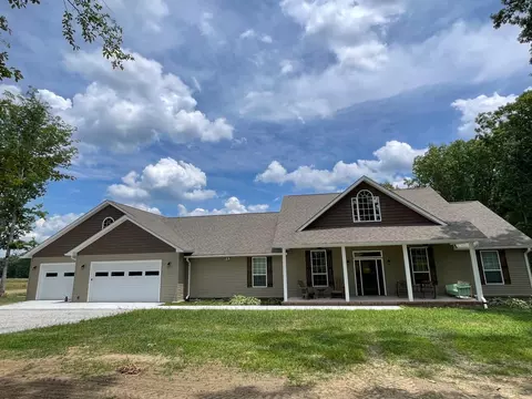 1348 Franklin Loop, Clarkrange, TN 38553