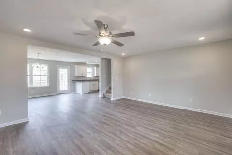 Living - 452 Mimosa Dr, Decherd, TN 37324 photo 1 of 4