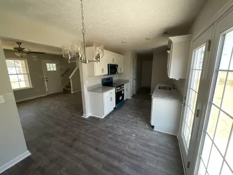 434 Mimosa Dr, Decherd, TN 37324 photo 3