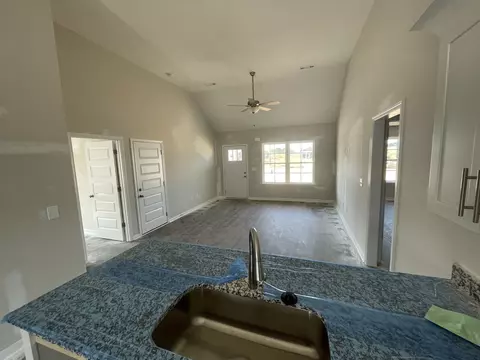 416 Mimosa Dr, Decherd, TN 37324 photo 4