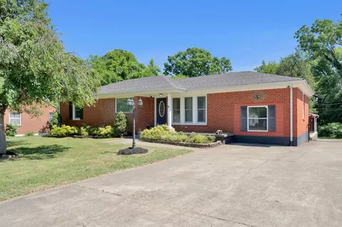213 Amherst Dr, Nashville, TN 37214