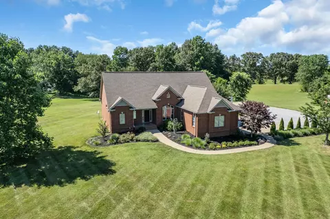3848 Glen Raven Rd, Adams, TN 37010