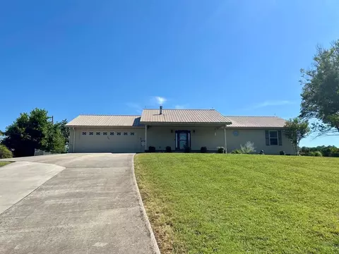 711 Crosslin St, Sparta, TN 38583