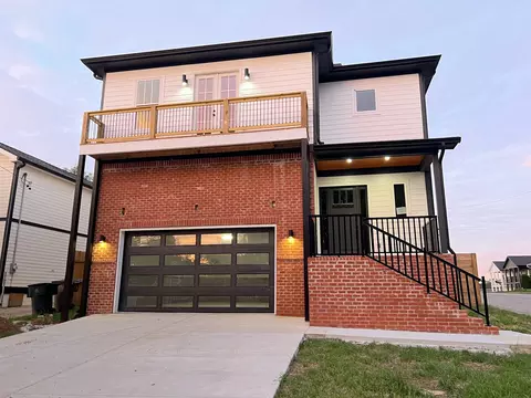 2216 14th Ave N, Nashville, TN 37208