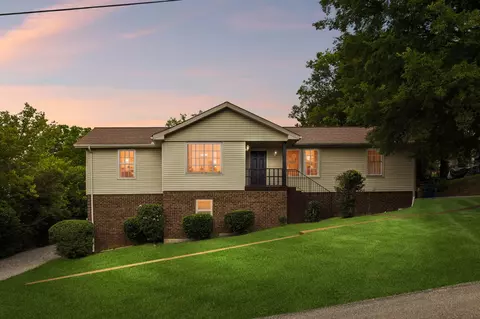502 Dorothy Dr, Goodlettsville, TN 37072