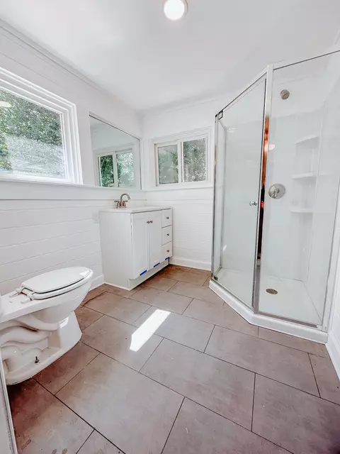 Bath - 1309 Jackson Hollow Rd, Goodspring, TN 38460 photo 1 of 3
