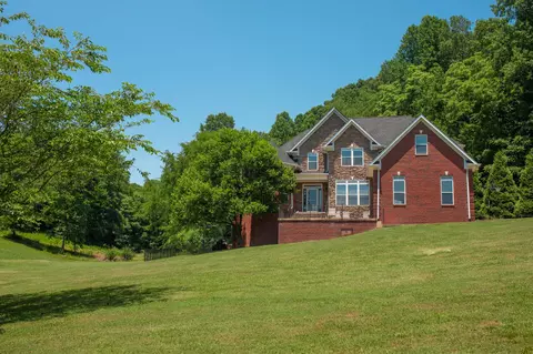 205 Young Rd, Pulaski, TN 38478 photo 2