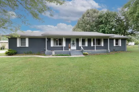 405 Highland Park Cir, Mcminnville, TN 37110