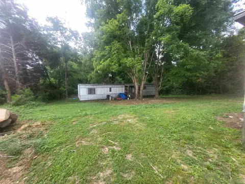 1062 Nosegay Rd, White Bluff, TN 37187