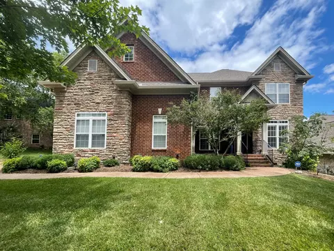 1058 Walnut Bend Ln, Brentwood, TN 37027
