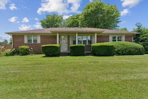 45 Long Creek Rd, Lafayette, TN 37083