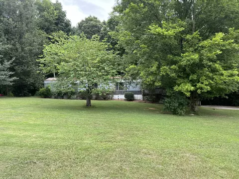 2069 Charles Ln, White House, TN 37188