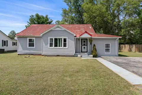 203 Powell St, Decherd, TN 37324