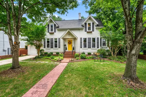 110 Gayle Ln, Murfreesboro, TN 37130
