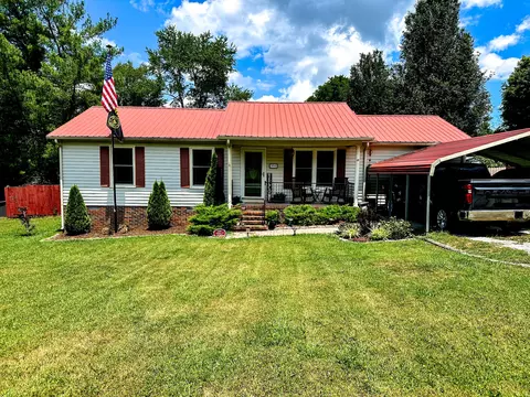 396 Sherwood Dr, Mcminnville, TN 37110