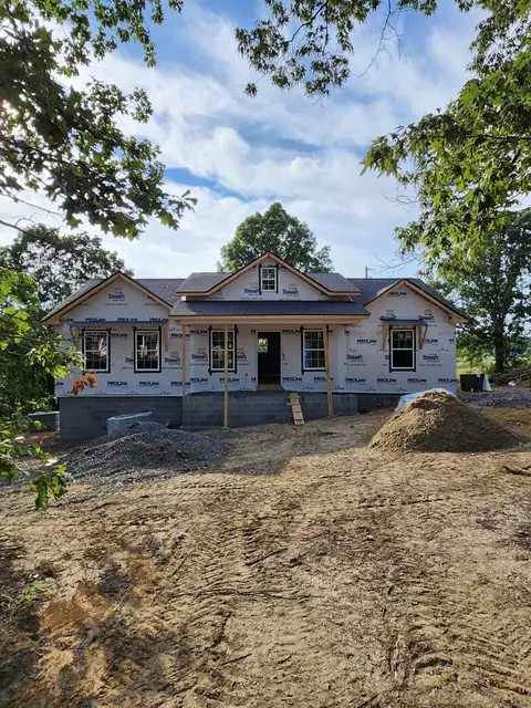9204 Mockingbird Hills Ct, Bon Aqua, TN 37025