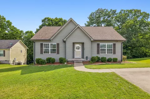 160 Lizzie Rd, Ashland City, TN 37015