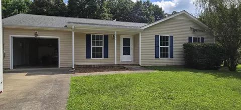 2903 Charlie Sleigh Rd, Woodlawn, TN 37191