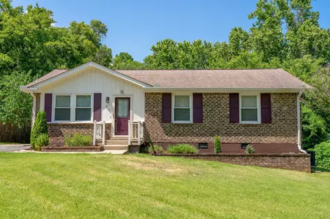 110 Evergreen Cir, Hendersonville, TN 37075