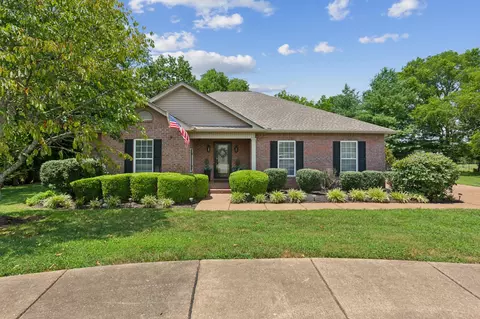668 Lilycrest Dr, Gallatin, TN 37066