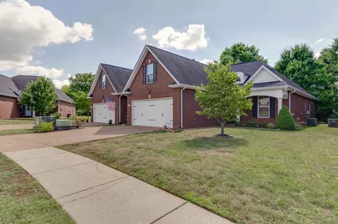 508 Indian Ridge Cir, White House, TN 37188