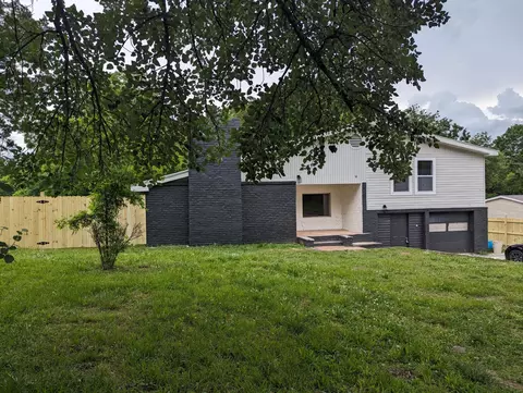 413 Red Bud Ave, Rossville, GA 30741