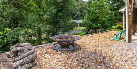Exterior - 108 Riverview Dr, Dover, TN 37058 photo 5 of 8