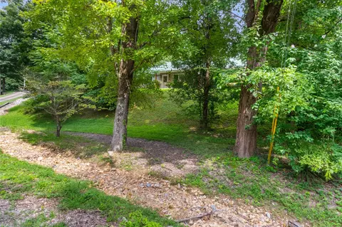 Exterior - 108 Riverview Dr, Dover, TN 37058 photo 6 of 8