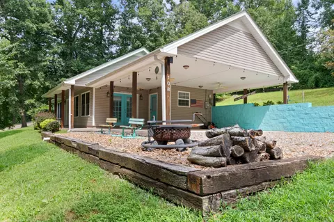 Exterior - 108 Riverview Dr, Dover, TN 37058 photo 3 of 8