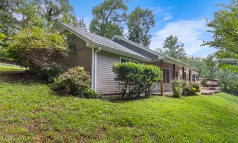 Exterior - 108 Riverview Dr, Dover, TN 37058 photo 7 of 8