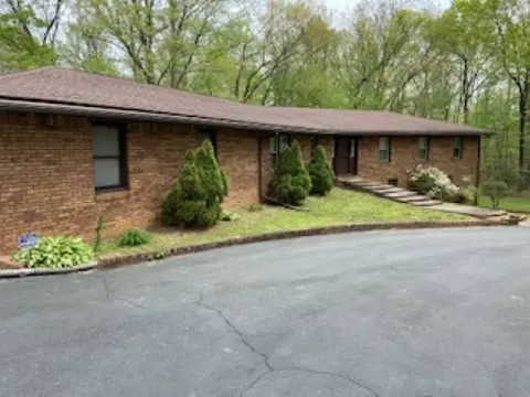 208 Goodman Branch Rd, Hohenwald, TN 38462