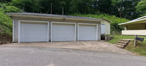 Exterior - 84 Williams Br, Pinsonfork, KY 41555 photo 2 of 8