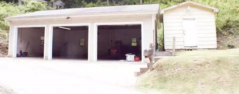 Exterior - 84 Williams Br, Pinsonfork, KY 41555 photo 5 of 8