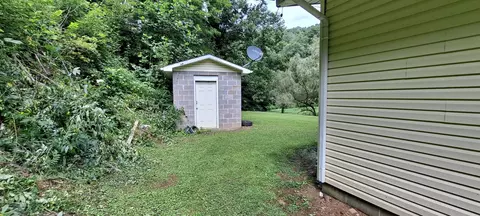 Exterior - 84 Williams Br, Pinsonfork, KY 41555 photo 7 of 8