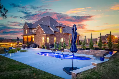 506 Carriage Ln, Lebanon, TN 37087