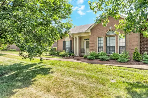 8010 Sunrise Cir, Franklin, TN 37067