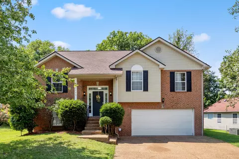 2535 Edinburgh St, Old Hickory, TN 37138