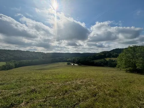 3050 Tarpley Shop Rd, Pulaski, TN 38478