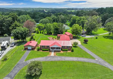 308 Amanda Dr, Ashland City, TN 37015