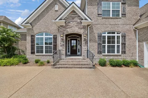 2124 Sugar Mill Dr, Nolensville, TN 37135