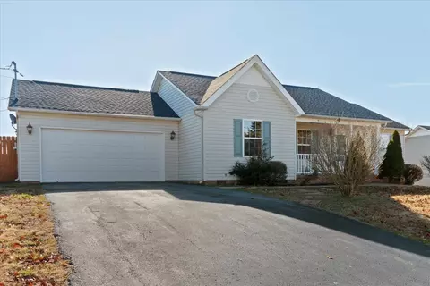 556 Winning Dr, Columbia, TN 38401