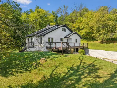 87 Gladdice Rd, Pleasant Shade, TN 37145