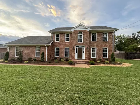 690 Cumberland Hills Dr, Hendersonville, TN 37075